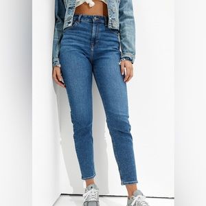American Eagle mom jeans